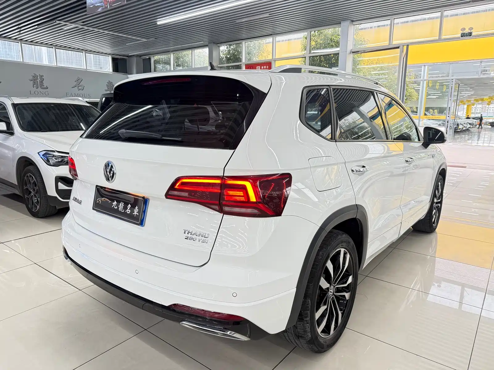 Фото 6 - Volkswagen Tharu