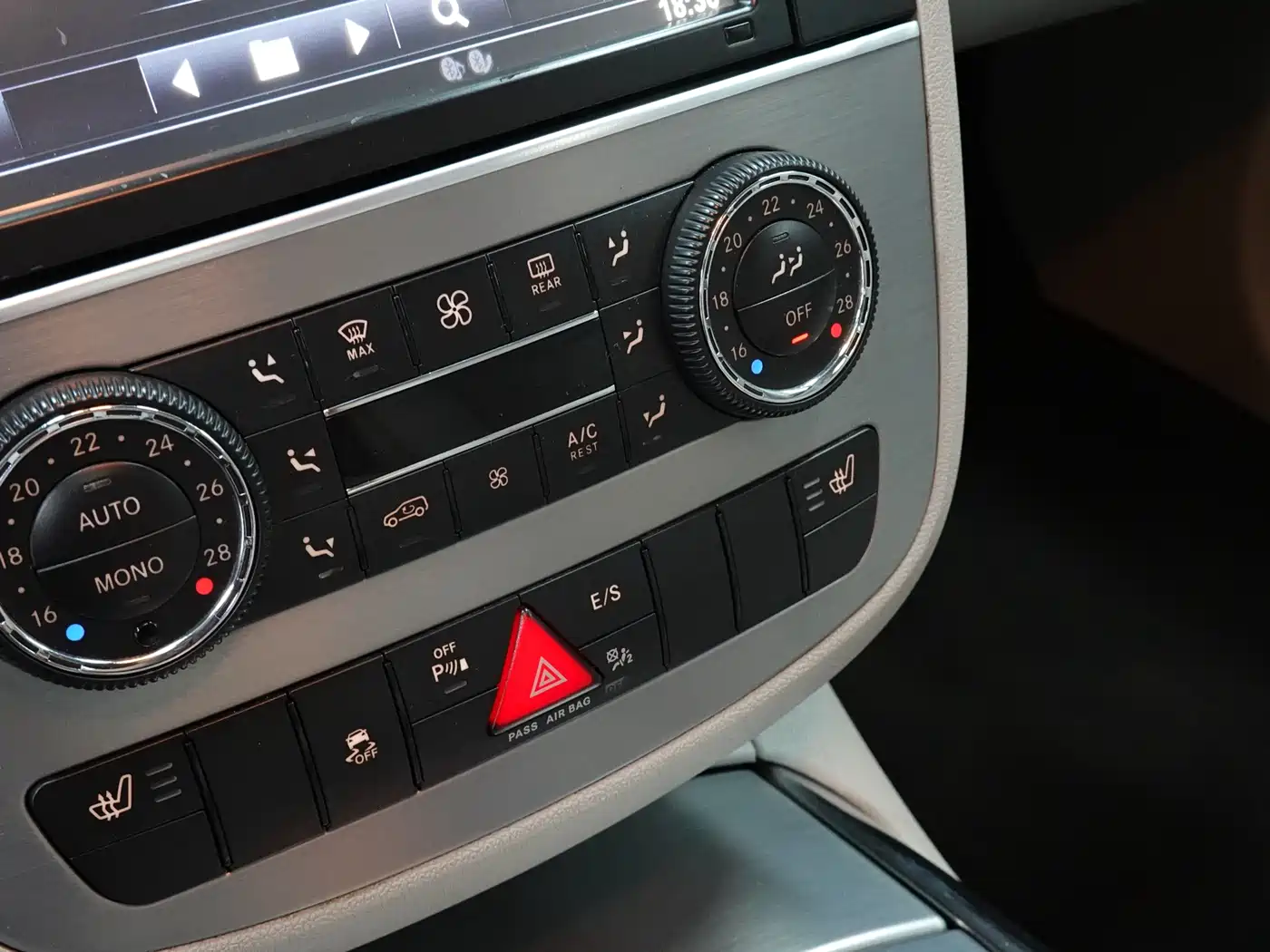 Mercedes-Benz R-Class 2014 R 320 4MATIC Business фото 28