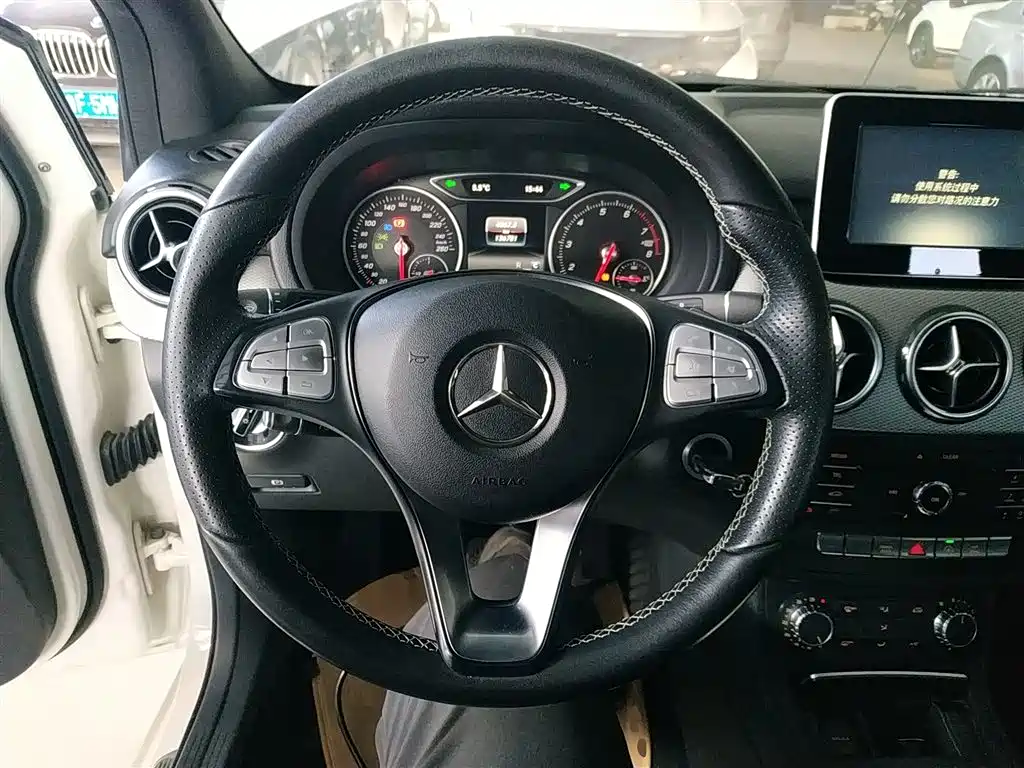 Mercedes-Benz B-Class 2015 B 200 Dynamic фото 3