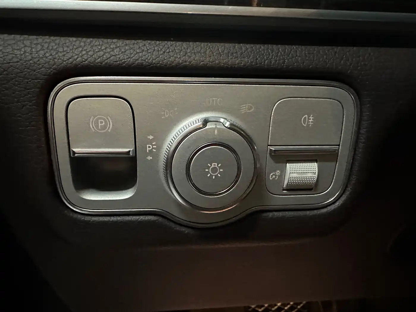 Mercedes-Benz GLE 2022 Facelift GLE 350 4MATIC Fashion фото 12