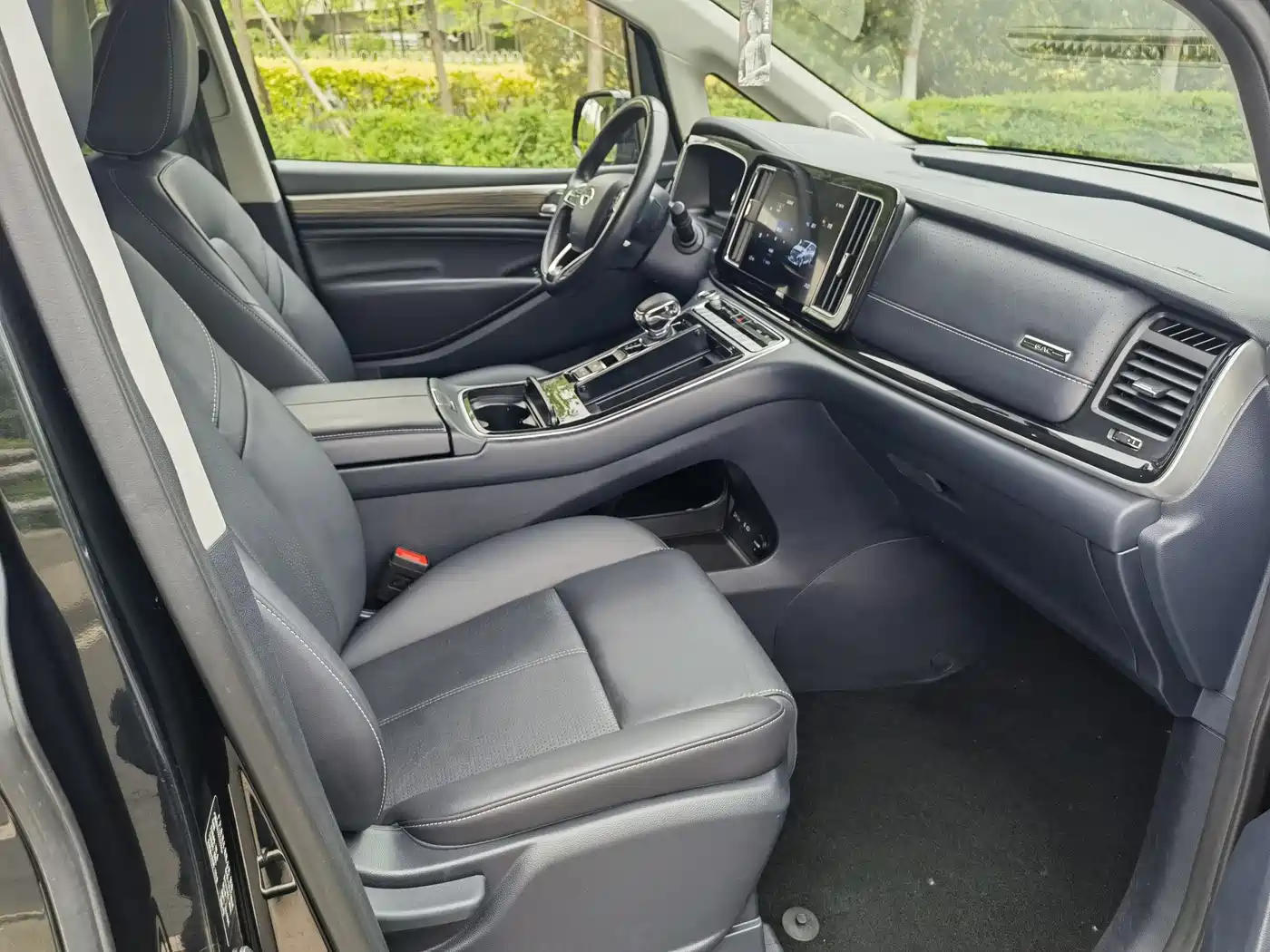 GAC Trumpchi Trumpchi M8 2024 Leadershow Series 390T Premium Edition фото 8