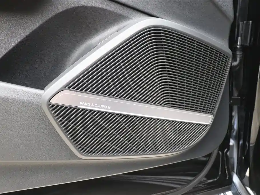 Audi Q5L 2023 45T Luxury Dynamic фото 13