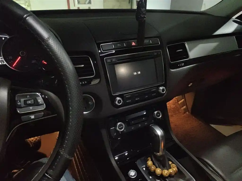Volkswagen Touareg 2017 3.0TSI Explorer Edition фото 6