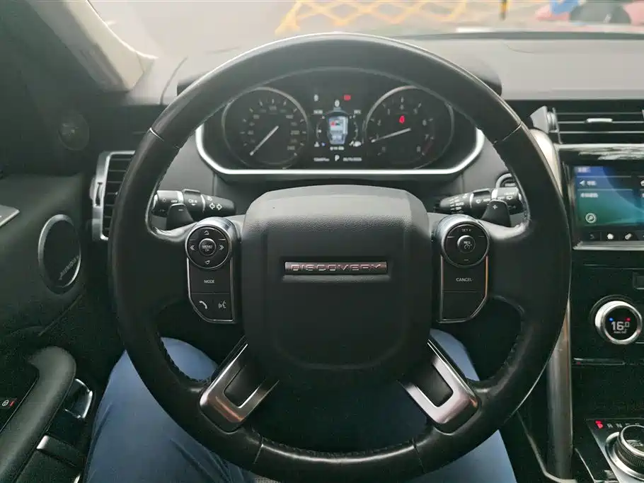 Land Rover Discovery 2018 2.0T Special Edition фото 15