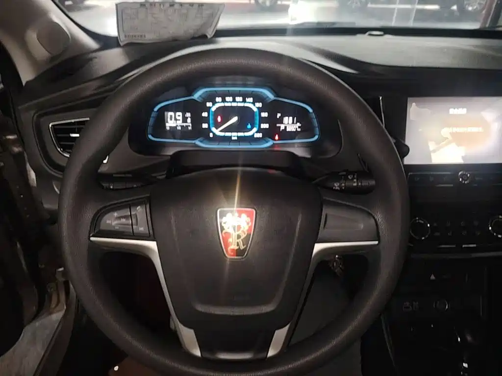Roewe 360 2015 2015 1.5L Automatic Luxury