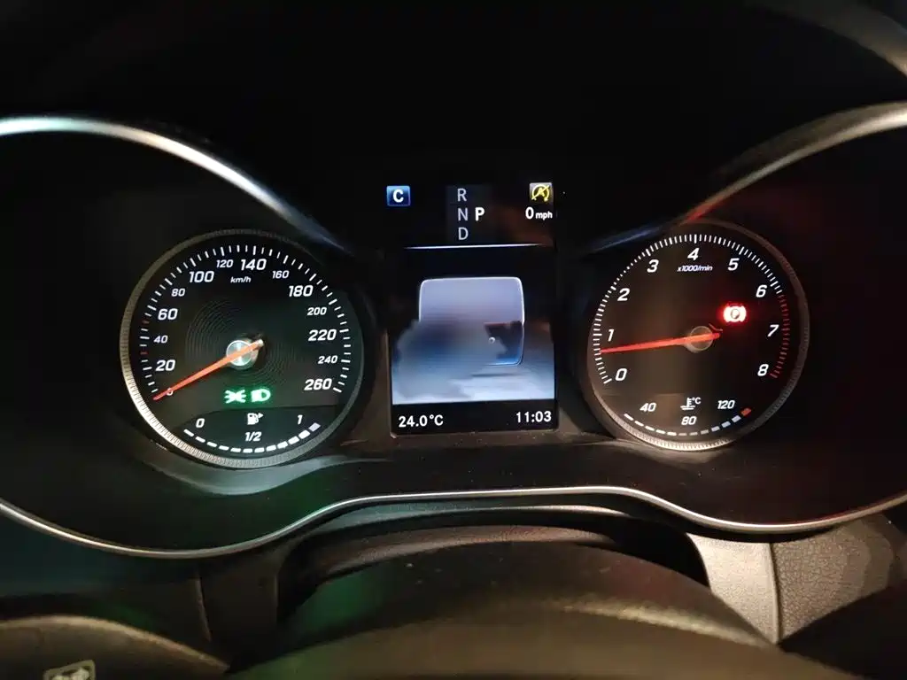 Mercedes-Benz GLC 2016 GLC 260 4MATIC Luxury фото 4
