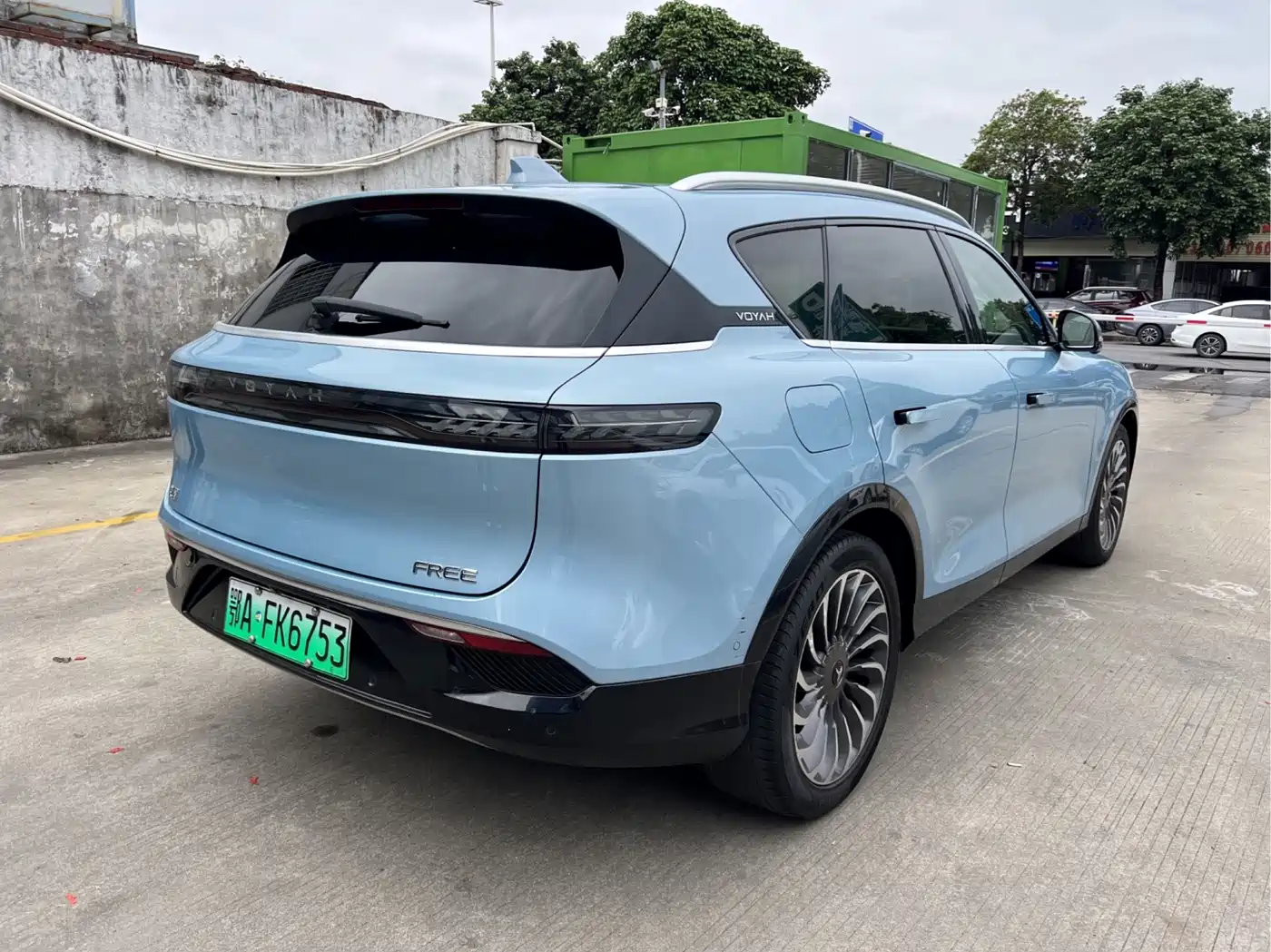 Voyah Auto VOYAH FREE 2021 AWD Standard Extended Range Edition фото 4