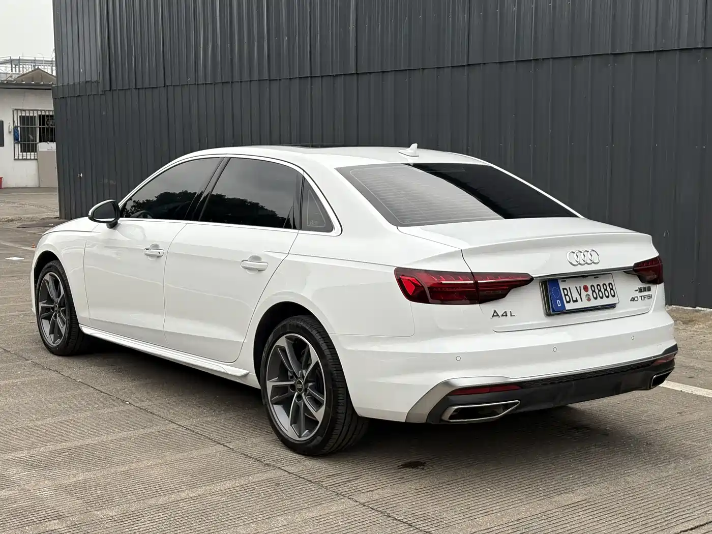 AUDI A4L