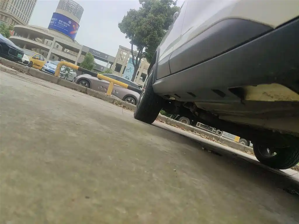 BYD Yuan 2016 1.5L Automatic Luxury фото 21