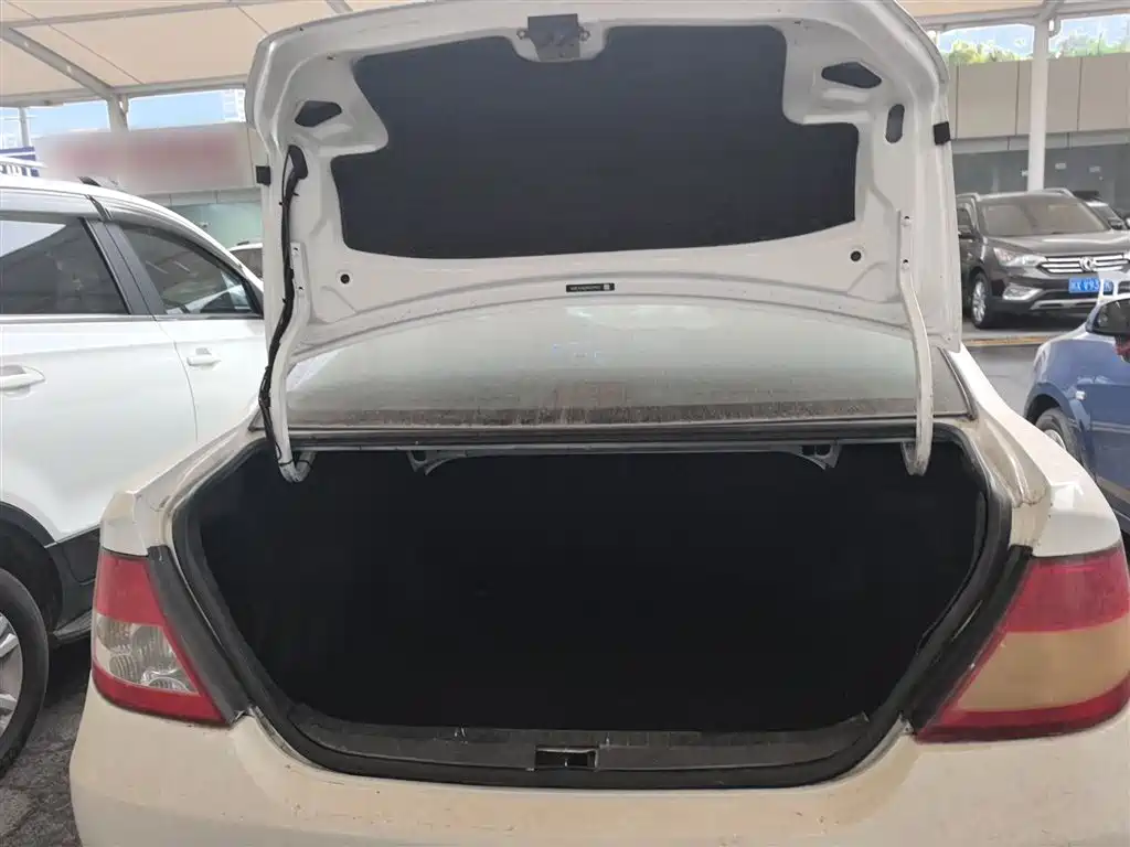 BYD F3 2012 Energy-saving Edition 1.5L Manual Comfort фото 16