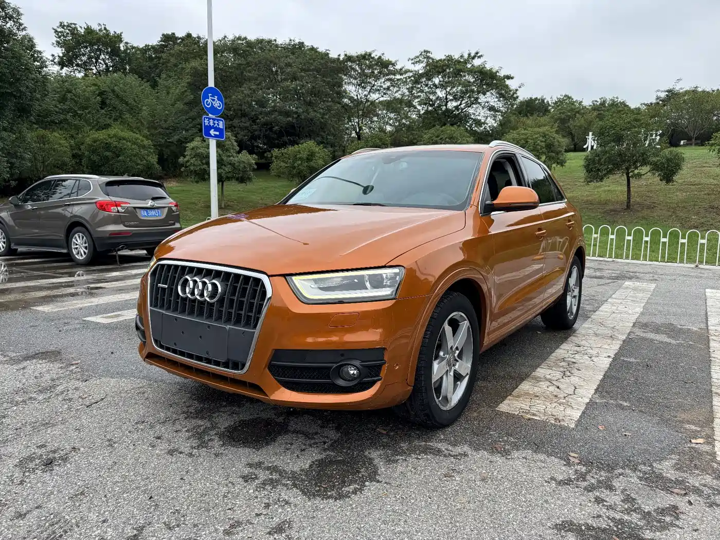  Audi Audi Q3 2013 40 TFSI quattro Luxury Model