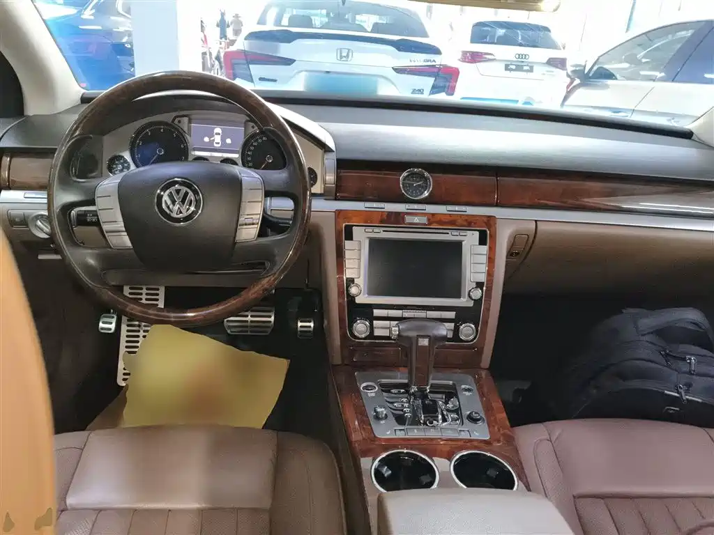Volkswagen Phaeton 2012 3.0L Executive фото 7
