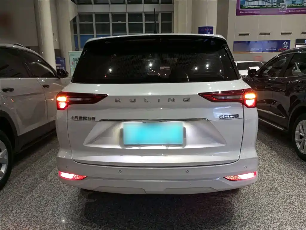 Wuling Motors Wuling Victory 2022 2022 1.5T CVT Elite
