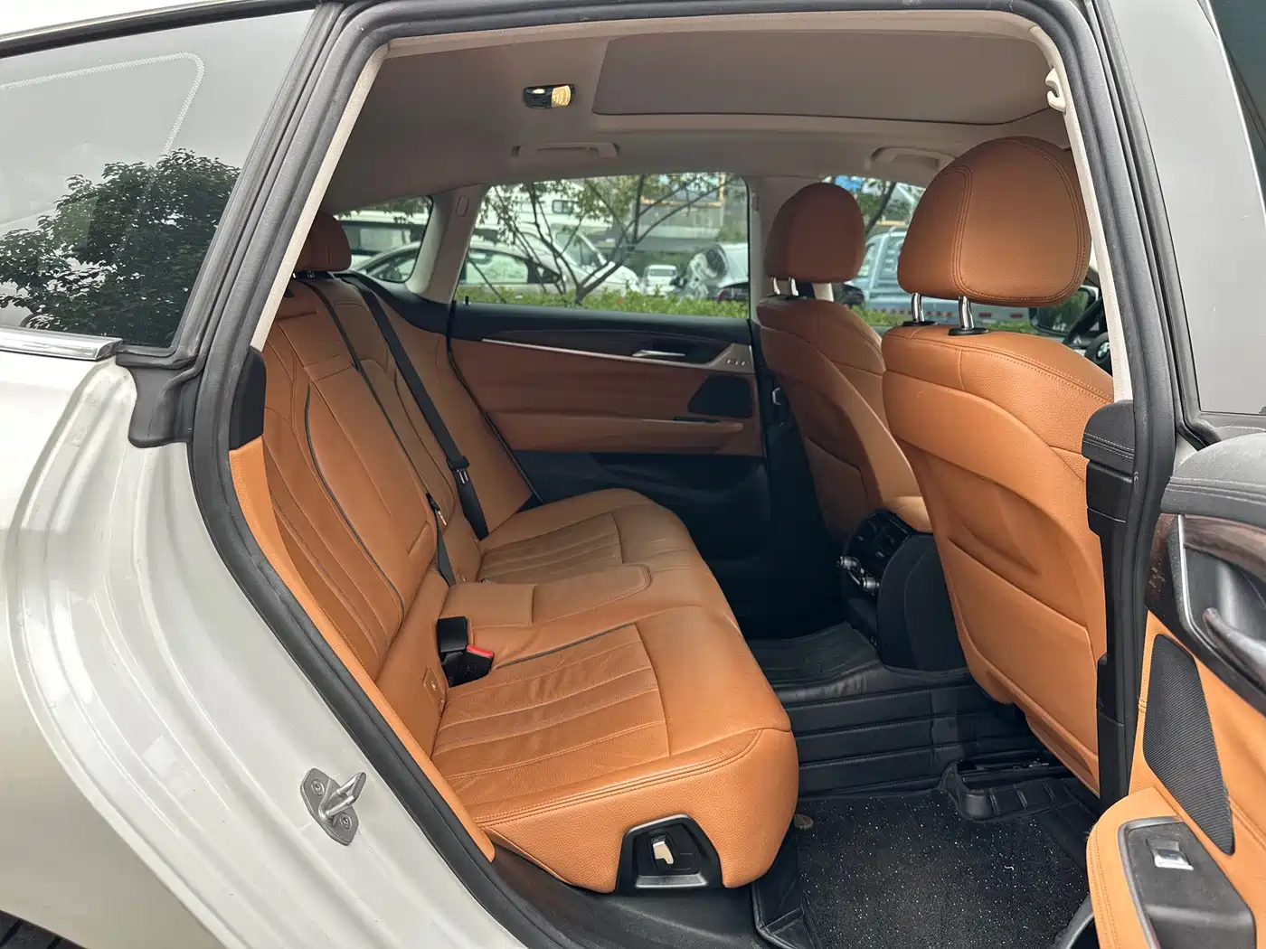 BMW 6 Series GT 2023 2022 Model 630i Luxury Design Package