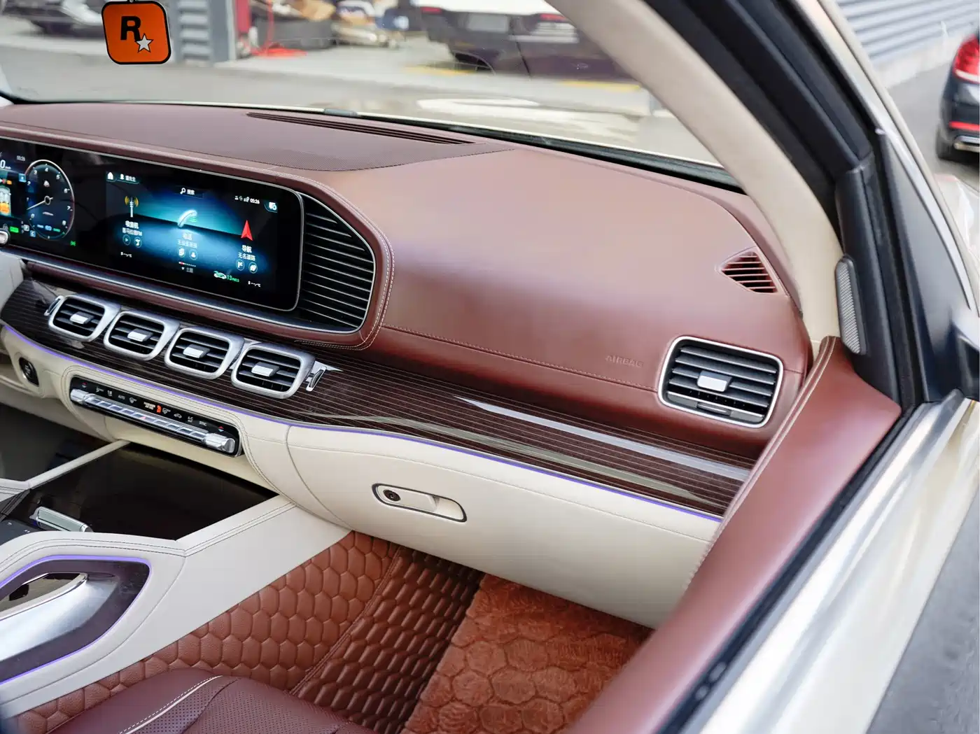 Mercedes-Benz Maybach GLS 2021 GLS 480 4MATIC фото 18