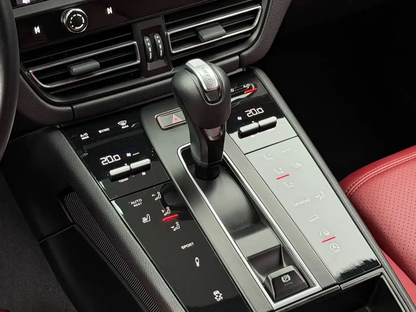 Porsche Macan 2023 Macan 2.0T фото 8