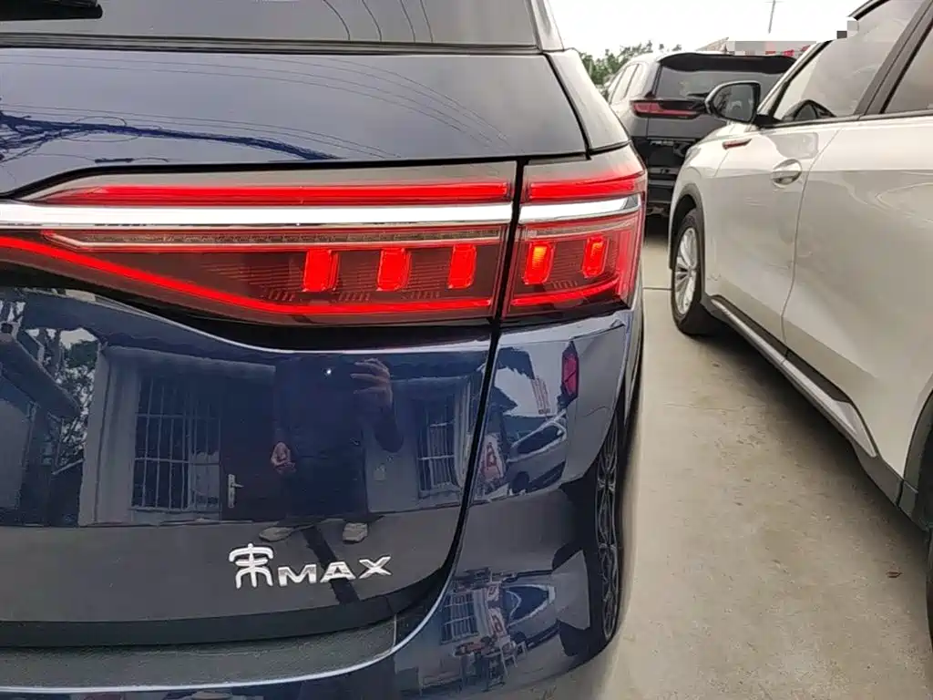 BYD Song MAX 2021 Upgrade 1.5T Automatic Luxury Edition 7-Seater фото 8