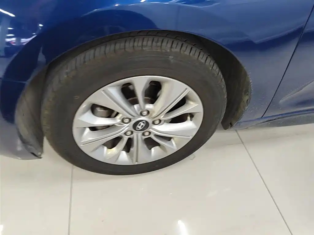 Hyundai Fista 2019 240TGDi Comfort Edition China V фото 23