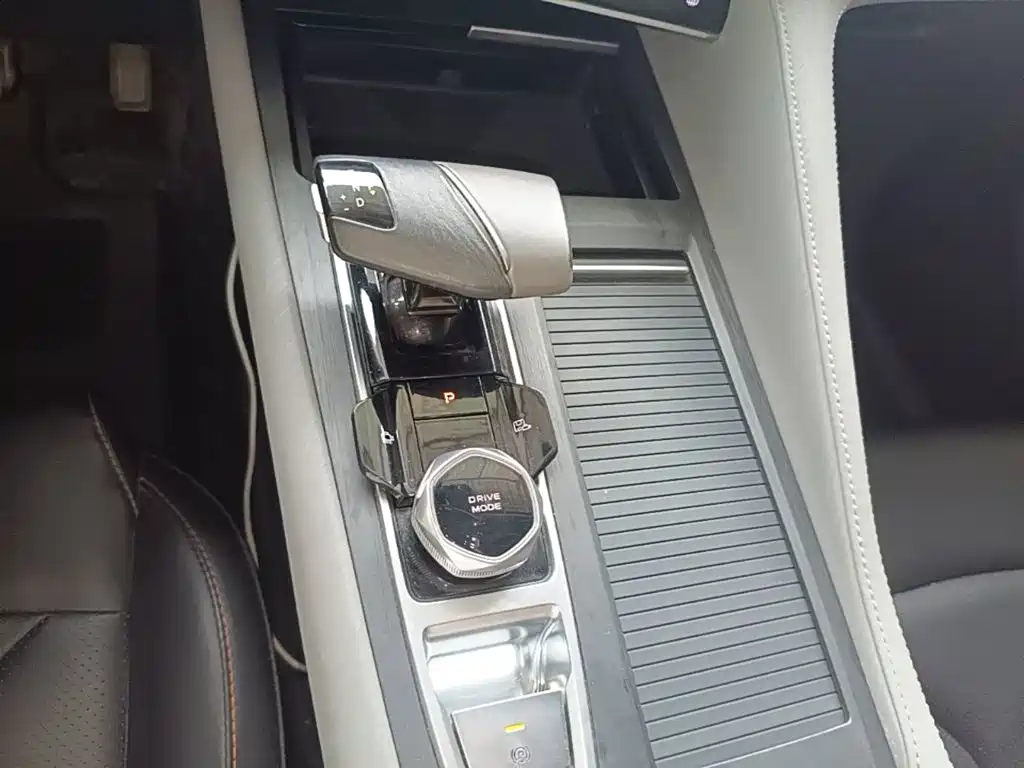 Фото 14 - Changan CS75 PLUS