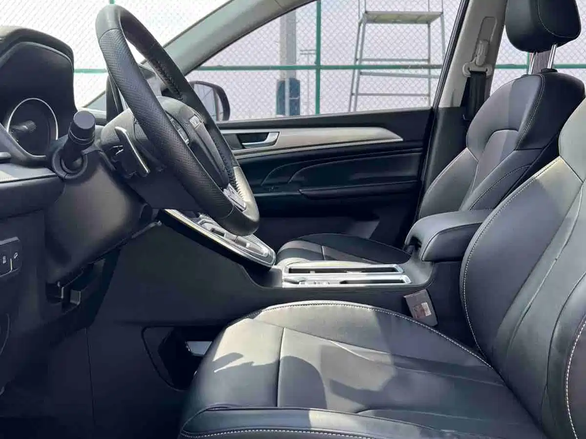 Фото 7 - Haval M6