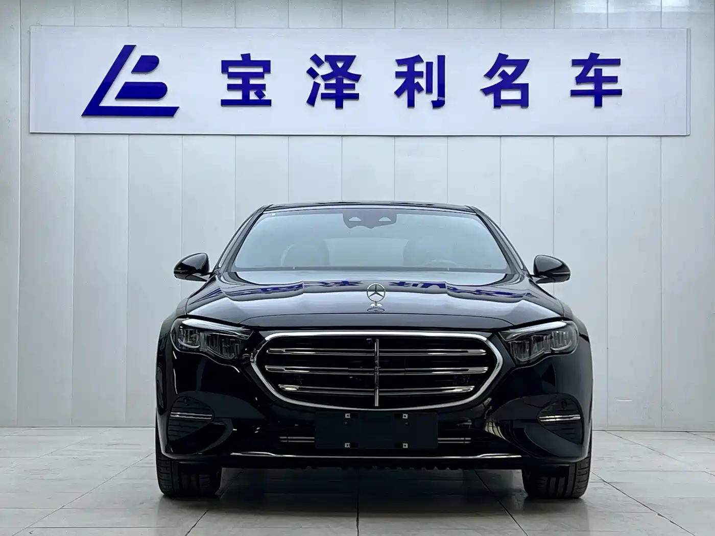 Mercedes-Benz E-Class New Energy 2024 E 350 e L Plug-in Hybrid Sedan фото 5