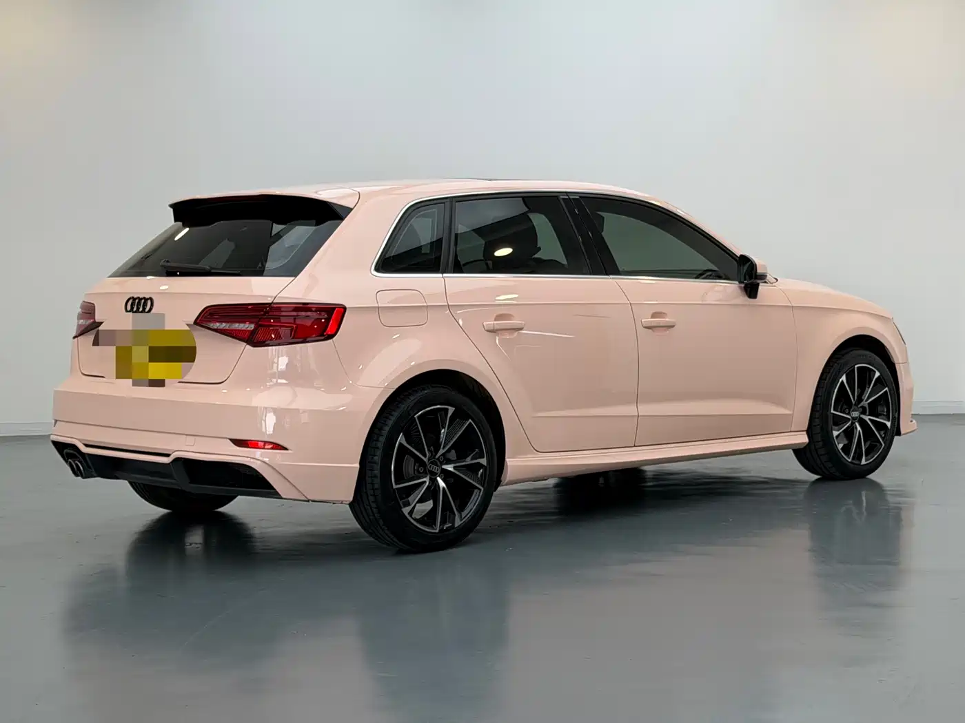 Audi A3 2017 Sportback 35 TFSI Fashion фото 4