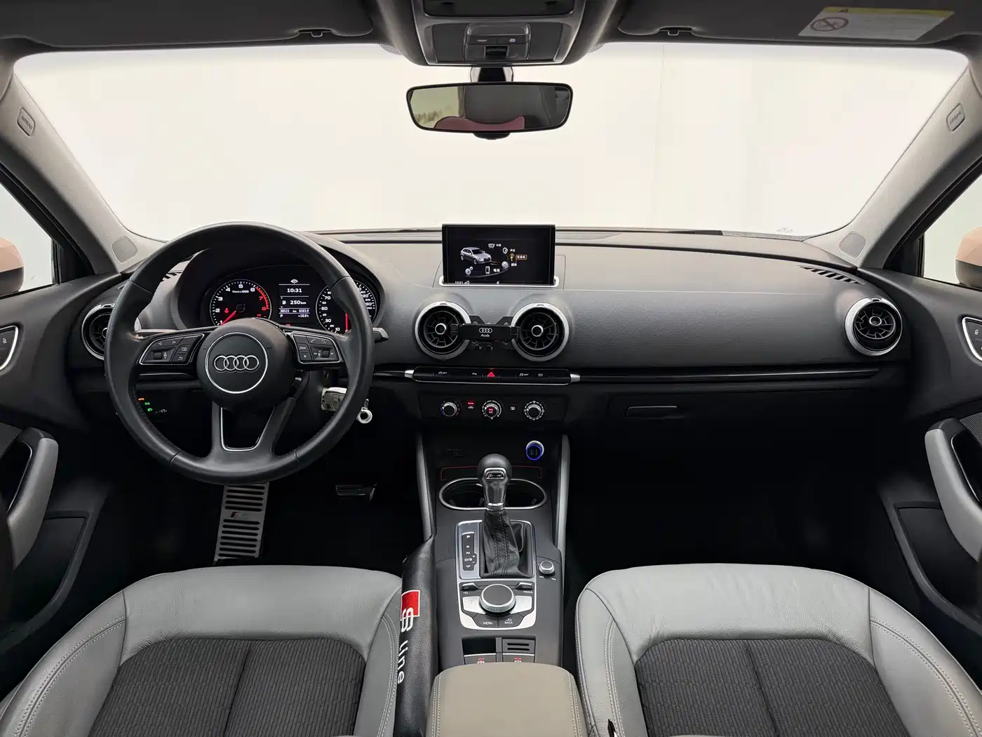 Audi A3 2017 Sportback 35 TFSI Fashion фото 9