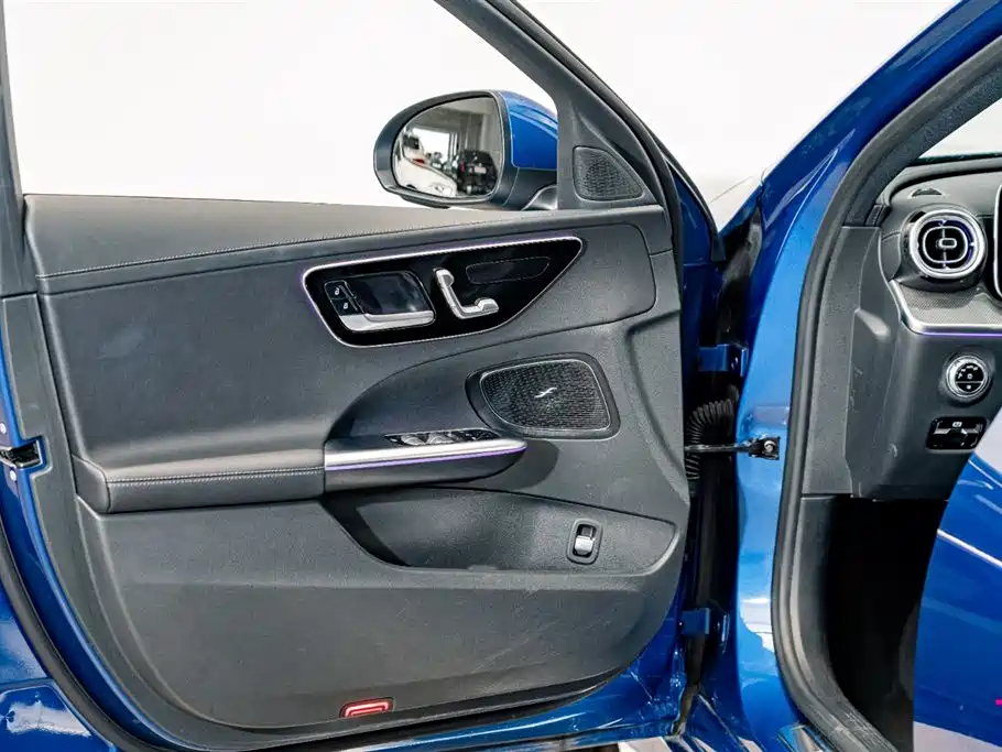 Mercedes-Benz C-Class 2023 Facelift C 260 L Sport Edition фото 12