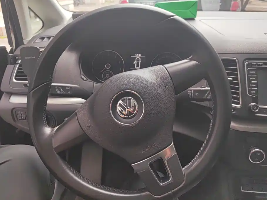 Volkswagen Sharan 2014 2013 1.8TSI Standard