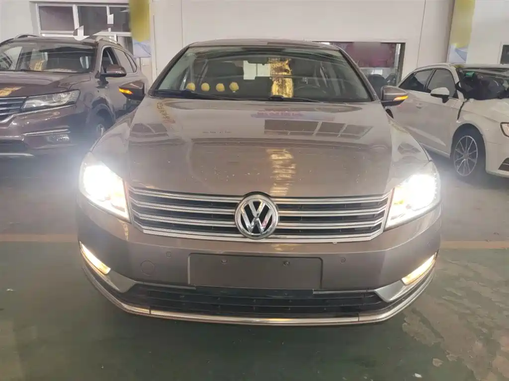 Volkswagen Magotan 2015 1.8TSI Luxury фото 3