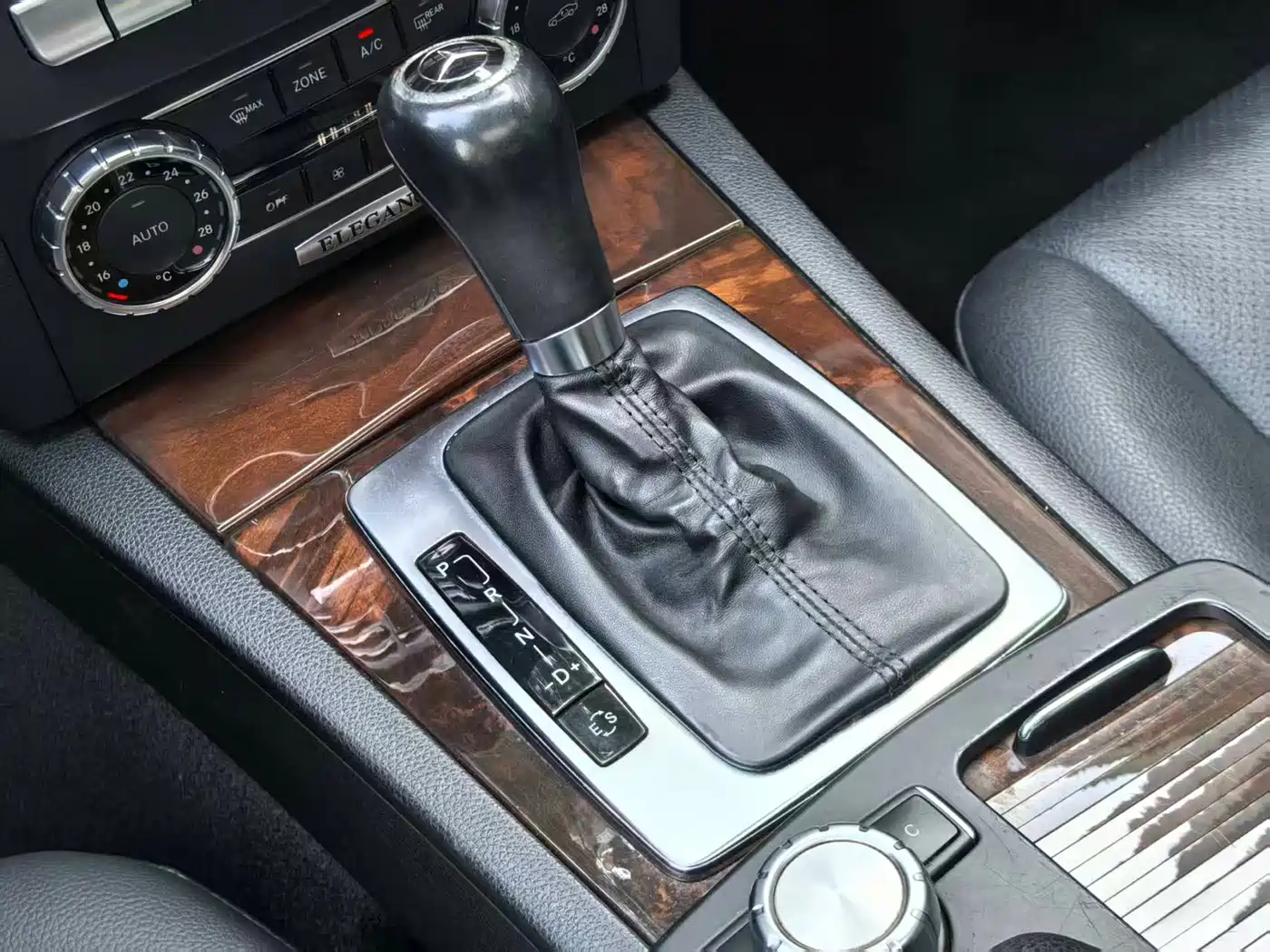 Mercedes-Benz C-Class 2011 C 200 CGI Fashion фото 12