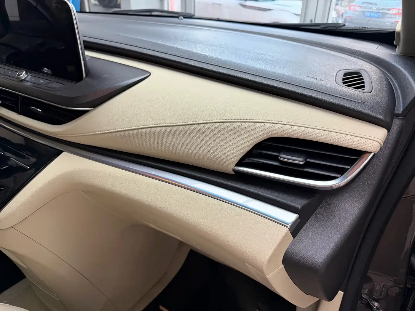 Buick GL8 2022 Land Business Class 652T Luxury фото 13
