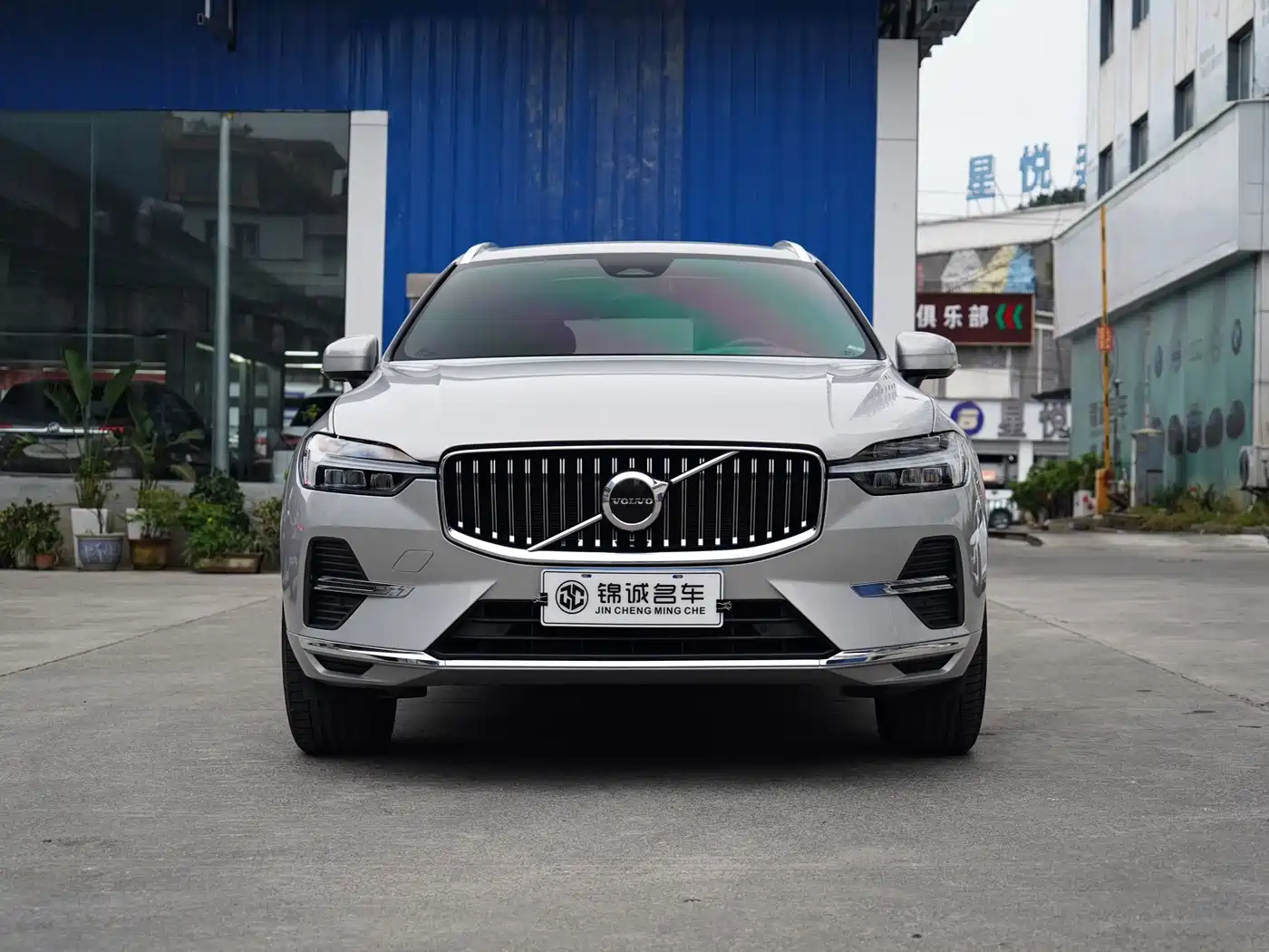 VOLVO XC60