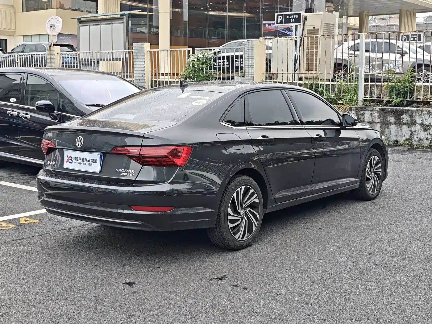 Volkswagen Sagitar 2022 280TSI DSG Surpassing Edition фото 4