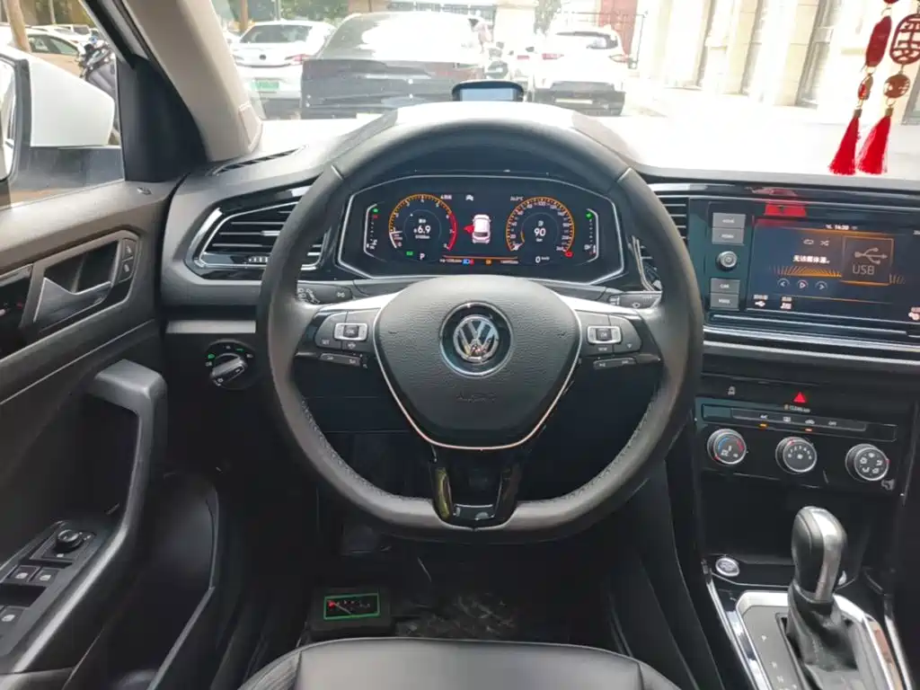 Photo 11 - Volkswagen T-ROC
