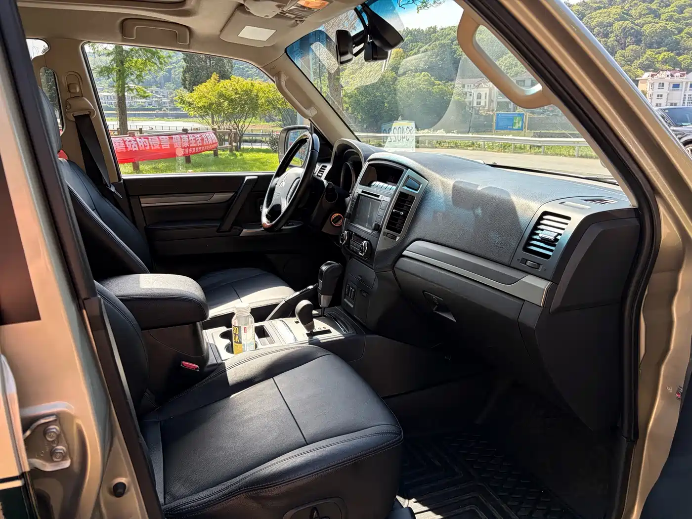 Mitsubishi Pajero (Import) 2016 3.0L Automatic Luxury (China V) фото 20