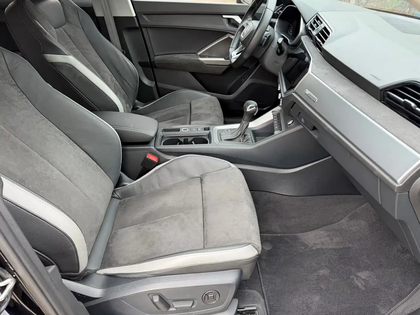 Audi Q3 2022 35 TFSI Fashion Dynamic фото 17