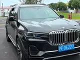 Photo 2 - BMW X7