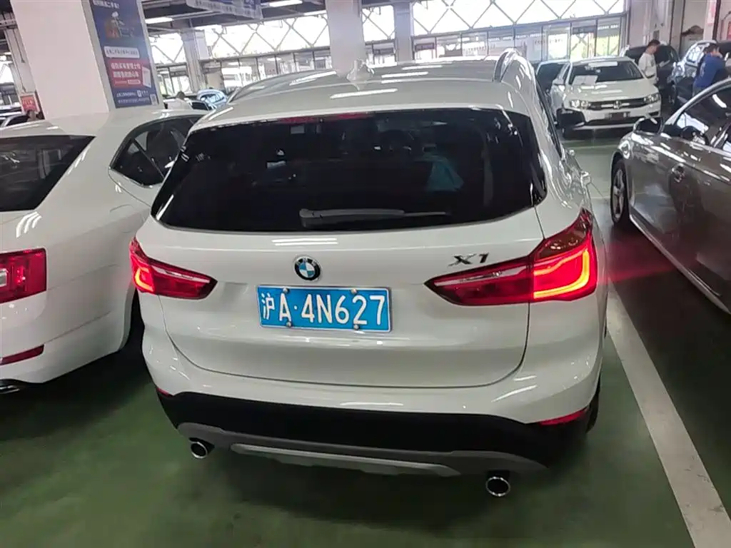 BMW X1 2016 sDrive20Li Luxury Model фото 10