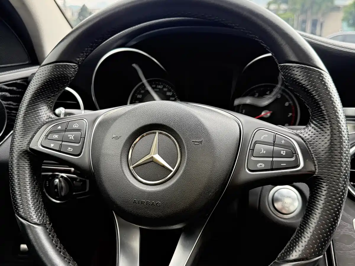 Mercedes-Benz C-Class 2015 C 200 L Sport фото 19