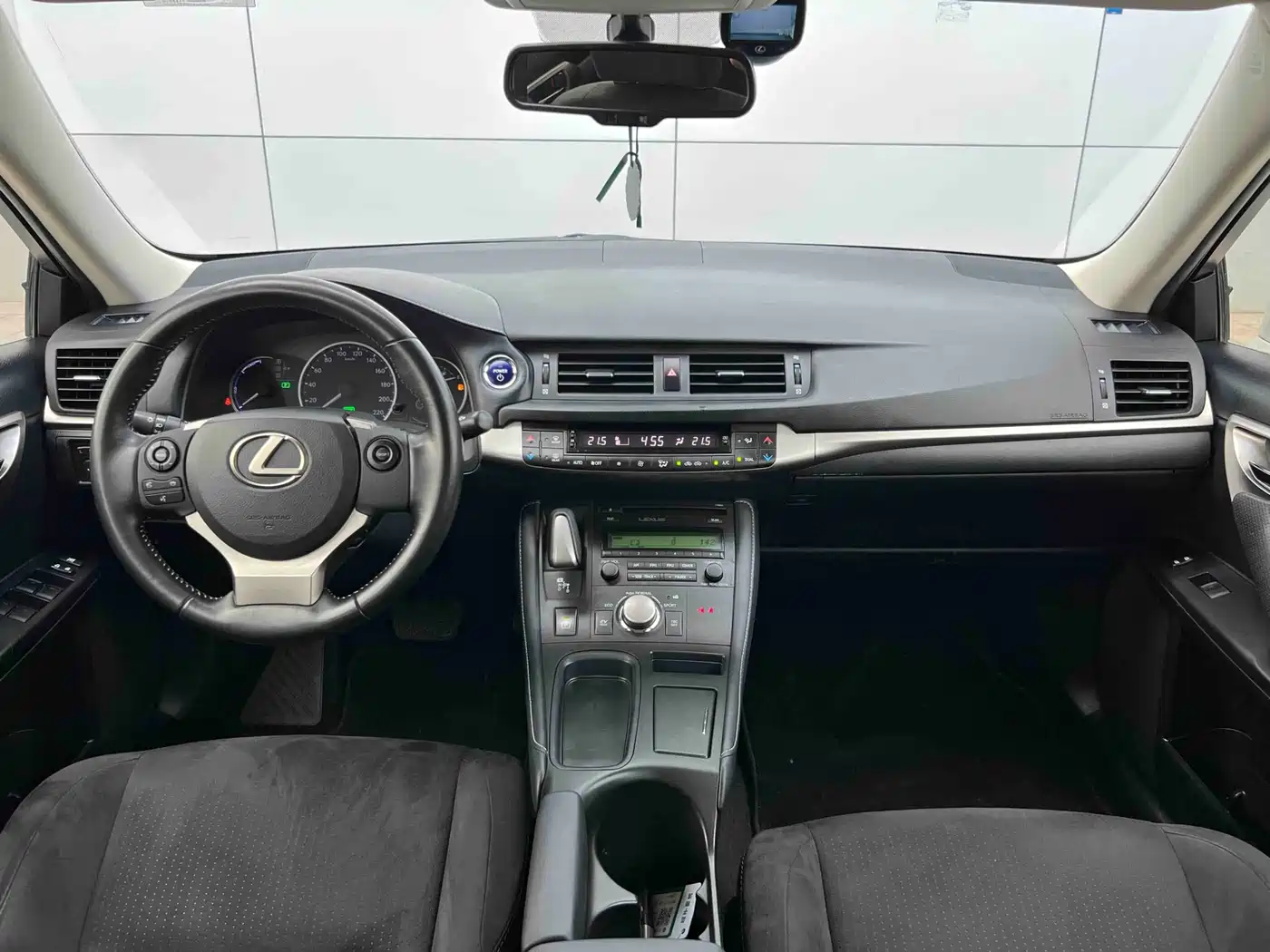 Lexus CT 2018 2017 CT200h Elite Edition Monochrome China V