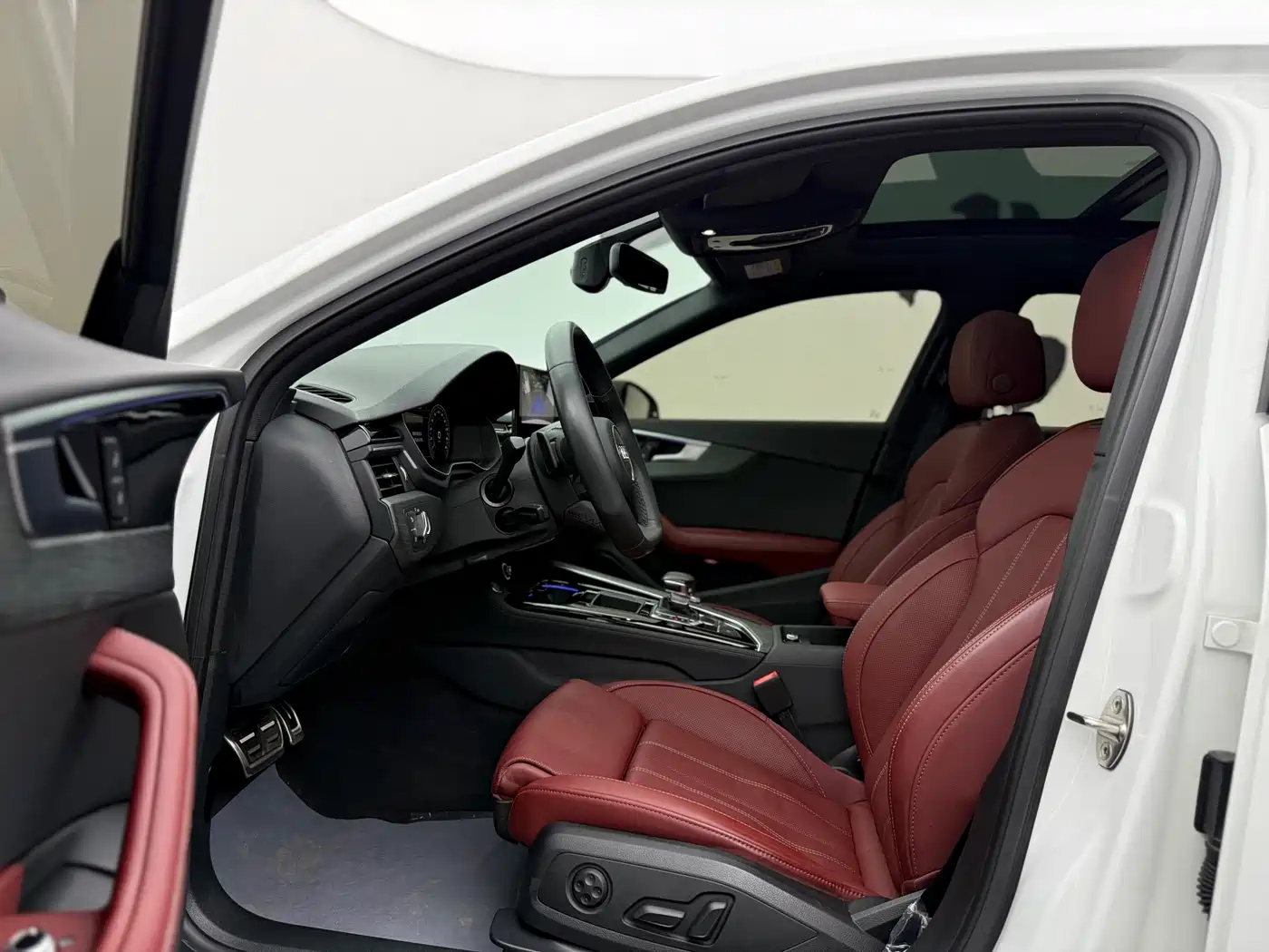 Audi A4L 2023 40 TFSI Luxury Sport фото 5