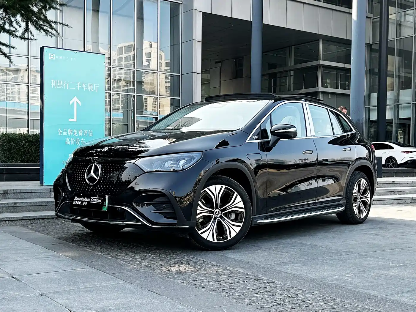 Mercedes-Benz EQE SUV 2025 2024 500 4MATIC Pioneer Edition