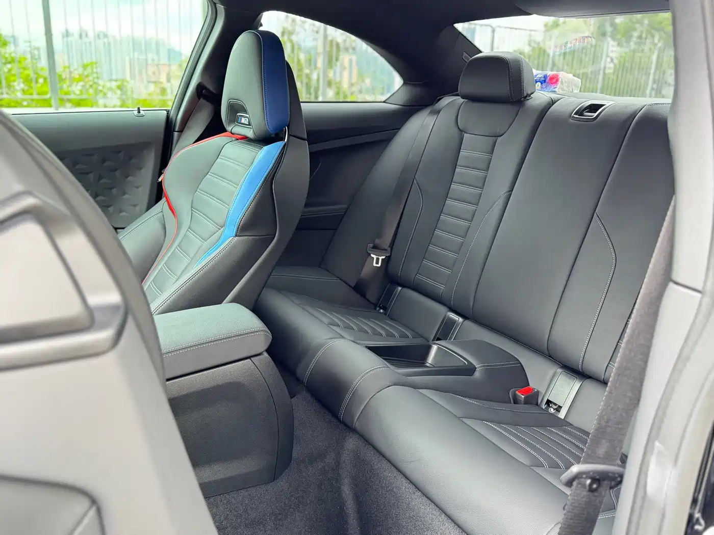 BMW M2 2024 M2 фото 13