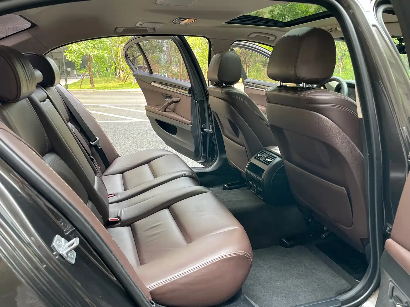 BMW 5 Series 2014 525Li Luxury Design Package фото 13