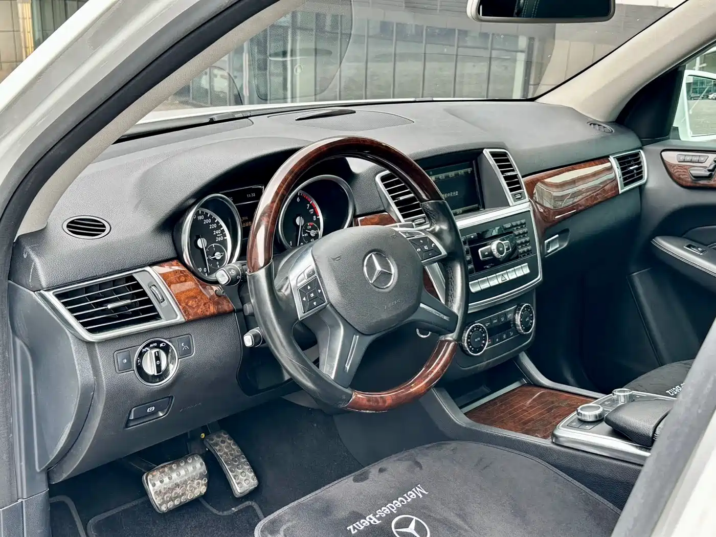 Mercedes-Benz M-Class 2014 ML 400 4MATIC Luxury фото 7