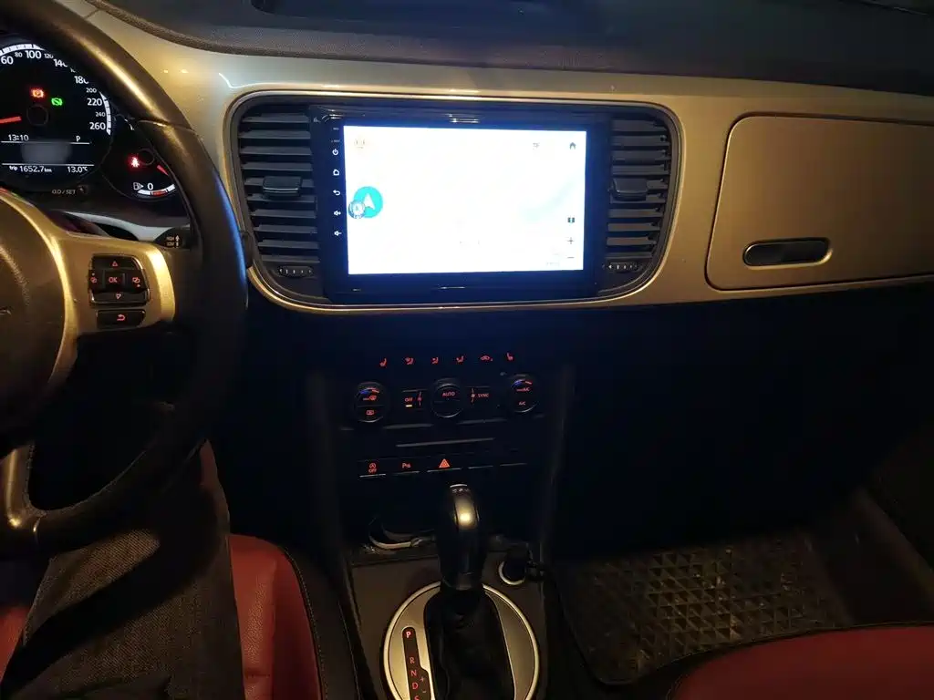 Volkswagen Beetle 2015 180TSI Convertible фото 6