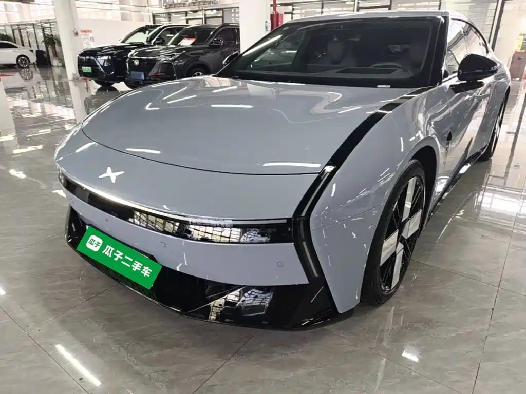 Фото 2 - XPeng P7