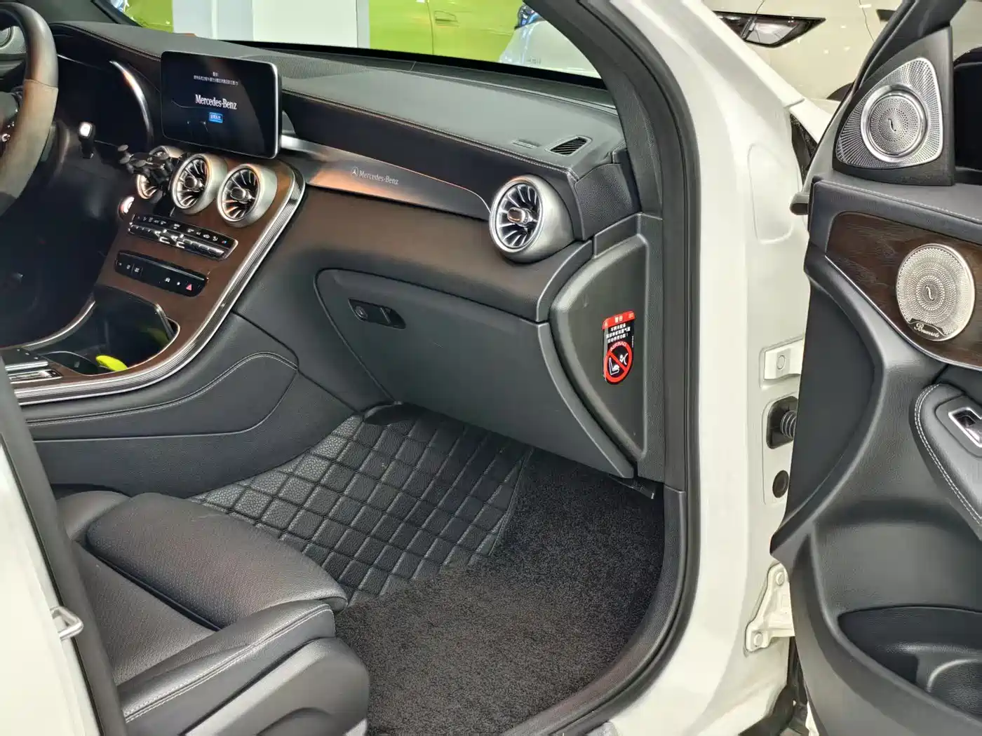 Mercedes-Benz GLC 2021 GLC 260 L 4MATIC Luxury фото 11