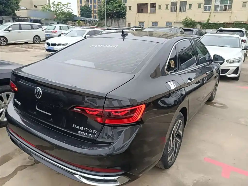 Volkswagen Sagitar 2023 Model Year 280TSI DSG Surpass Edition фото 7